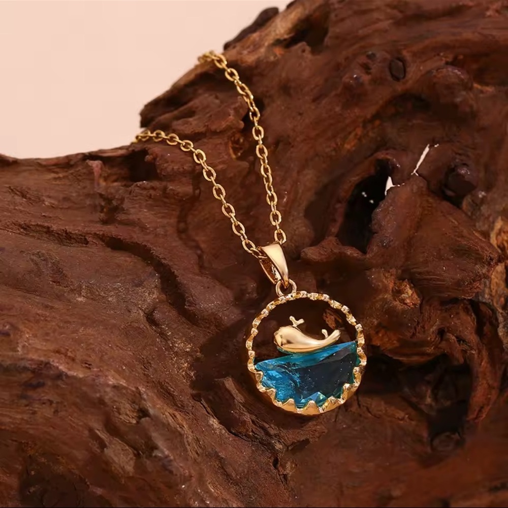 Fish Dolphin Necklace 18K Gold Plated Stainless Steel - Picture 7 of 11